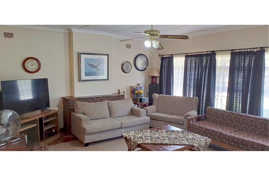 3 Bedroom Property for Sale in Jim Fouchepark Free State